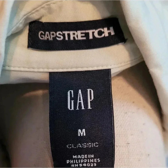 Gap button down shirt  - Picture 5 of 7